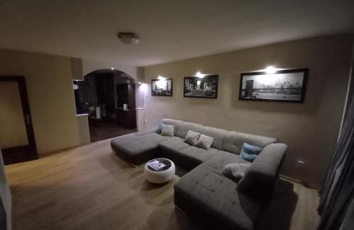 Osijek Apartment | Apartment I&M - self check in - free parking -