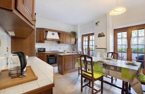 Aosta Apartment | Apartment 'Il Giardino Di Aosta' with Mountain View, Shared Garden and Wi-Fi