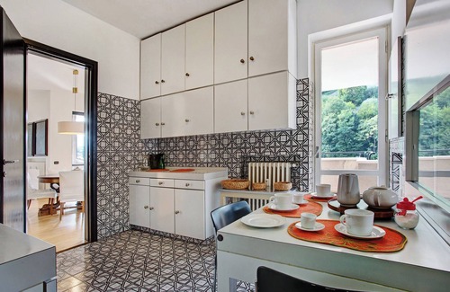 Cernobbio Apartment | Apartment "Il Parco Cernobbio" with Lake View, Wi-Fi, A/C, Terrace & Garden