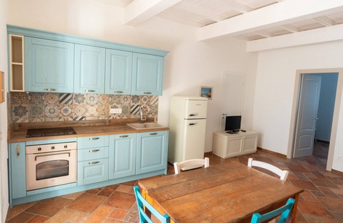 Patresi House | Apartment 'Il Rosmarino' with Sea View, Wi-Fi and Air Conditioning