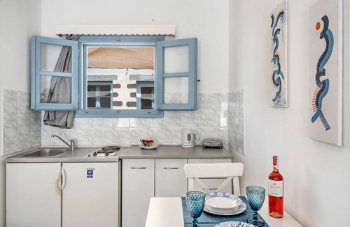 Grikos House | Apartment In A Hotel 'Pico Bello Patmos 10' with Mountain View, Wi-Fi and Air Conditioning