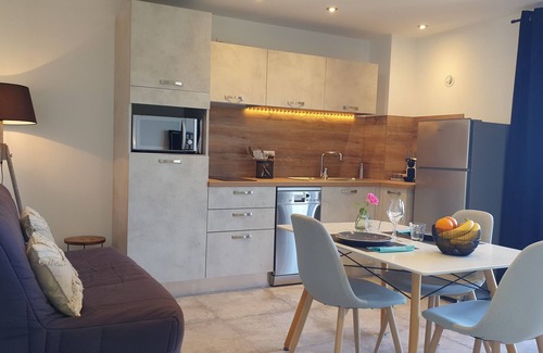 Galeria Apartment | Apartment in a quiet neighbourhood with view of the sea and mountain