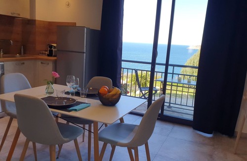 Galeria Apartment | Apartment in a quiet neighbourhood with view of the sea and mountain