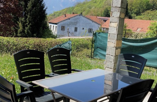 Albertville Apartment | Apartment in architect-designed house - Private garden