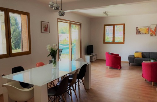 Albertville Apartment | Apartment in architect-designed house - Private garden