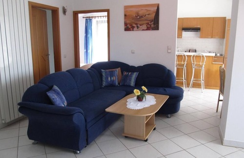 Banjole Apartment | Apartment in Banjole, family-friendly, sea view,air conditioning, WiFi, BBQ, up to 5 people