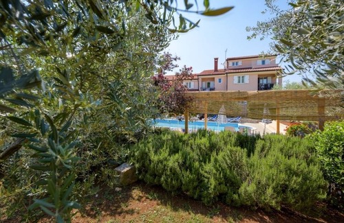 Basanija Apartment | Apartment in Bašanija with Terrace, Air condition, WIFI (113-1)