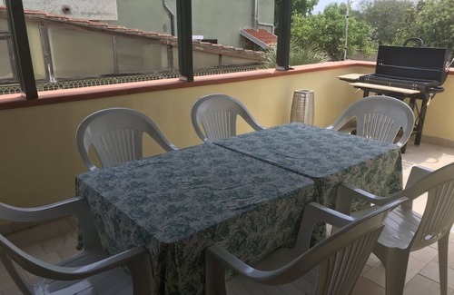 Torre di Bari Apartment | Apartment in Casa Janas by the sea