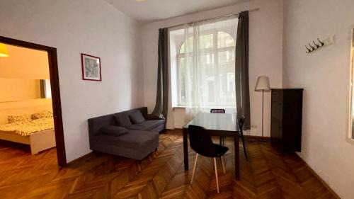 Wesoła Zachod Apartment | Apartment in center