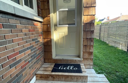 Wright County Apartment | Apartment in Central Ottawa - walk to CHEO/General hospital & trainyards