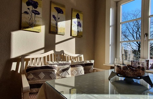 Elmshorn Villa | Apartment in charming turn-of-the-century old town villa