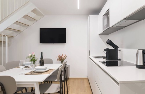Como City Centre Apartment | Apartment in Como with 2 bedrooms sleeps 4