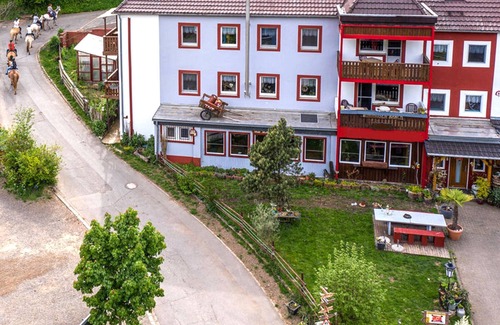 Schutz Apartment | Apartment in Deudesfeld with private terrace