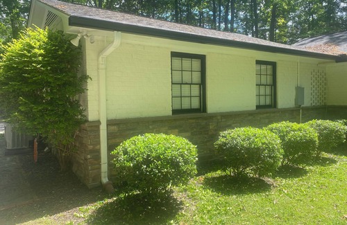 Clemson Apartment | Apartment in Downtown Clemson. Just a few minutes to Campus & Football Stadium.