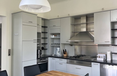 Bad Wilhelmshoehe Apartment | Apartment in dream location at Bergpark Wilhelmshöhe for 3 persons