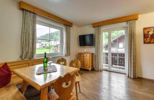 Fuegen Apartment | Apartment in Fügen near Spieljochbahn