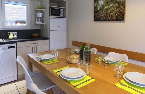 Forges-les-Eaux Apartment | Apartment in Forges les Eaux with Garden