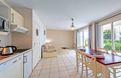 Plougonvelin Apartment | Apartment in France with Balcony & Parking