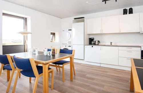 Vedersø Klit House | Apartment in Holiday park- shared kitchen