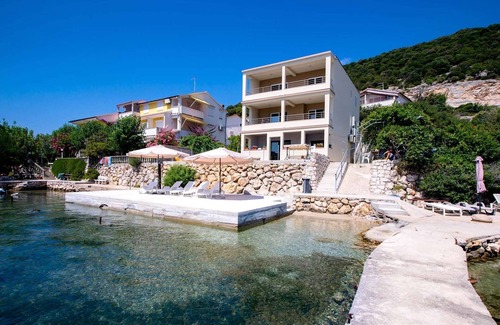 Rab Town Apartment | Apartment in Supetarska Draga by the Beach