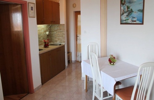 Kali Apartment | Apartment in Kali with Seaview, Balcony, Air condition, WIFI (4566-6)