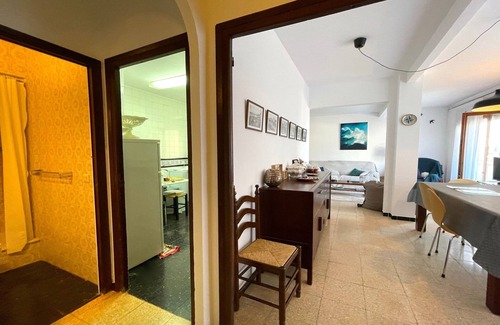 Pedrinya Apartment | Apartment in Lescala near Sandy Beaches