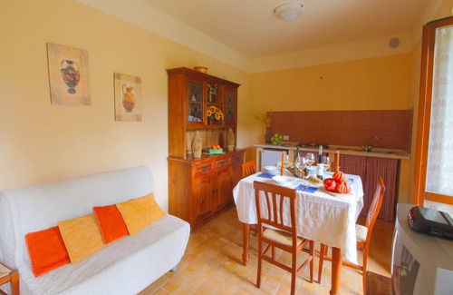 Apecchio Cottage | Apartment in Marche with Pool & Terrace