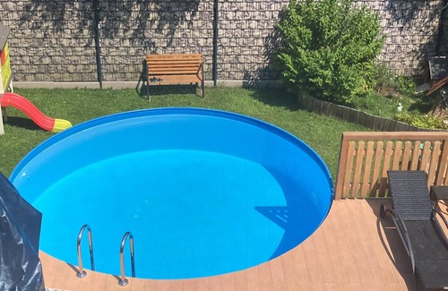 Hinterhainbach Apartment | Apartment in Mauerbach near Vienna with pool