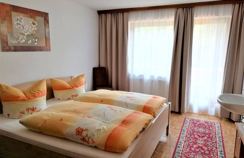 Brandberg Apartment | Apartment in Mayrhofen with a balcony