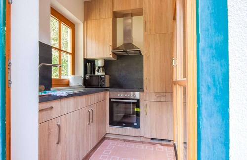 Mayrhofen Apartment | Apartment in Mayrhofen With Balcony