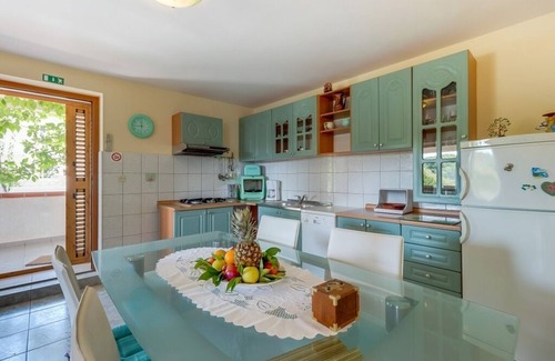 Nerezine Apartment | Apartment in Nerezine with Air condition, WIFI, Washing machine, Dishwasher (4827-2)