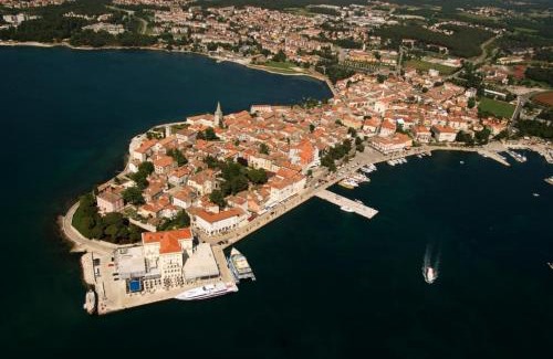 Brulo Apartment | Apartment in Porec with Balcony, Air conditioning, Wi-Fi (3794-3)