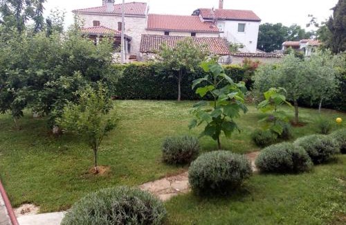 Buici Apartment | Apartment in Porec with balcony, air conditioning, W-LAN, washing machine 3362-2