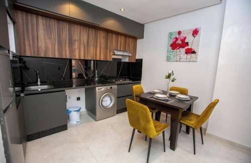 Hivernage Apartment | Apartment in Prestigieux.