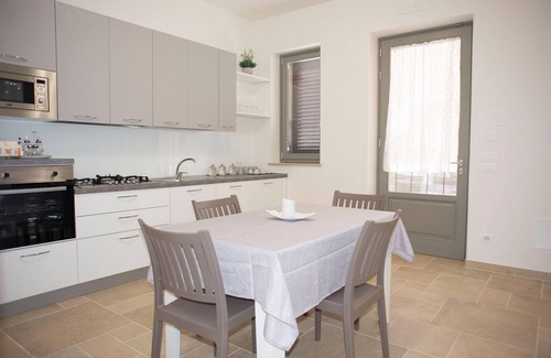 Casalini House | Apartment in Puglia with Wi-Fi and Barbecue