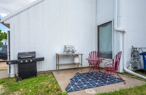 Goodhue Apartment | Apartment in Refurbished bldg w/Gym access