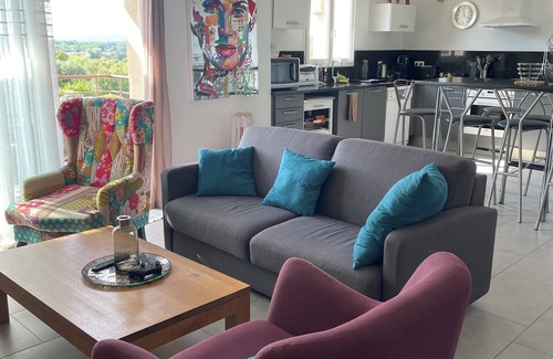 Pinarellu Apartment | Apartment in residence with swimming pool and janitor, walking distance to the beach