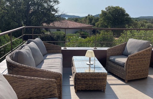 Pinarellu Apartment | Apartment in residence with swimming pool and janitor, walking distance to the beach