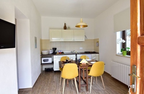 Ciritez Apartment | Apartment in Roč with Terrace, Air condition, WIFI, Washing machine (4194-2)