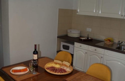 Ciritez Apartment | Apartment in Roč with Terrace, Air condition, WIFI, Washing machine (4194-2)