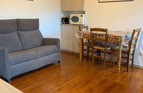 Galeria Apartment | Apartment in stone house, sea view and maquis, comfortable, air conditioned