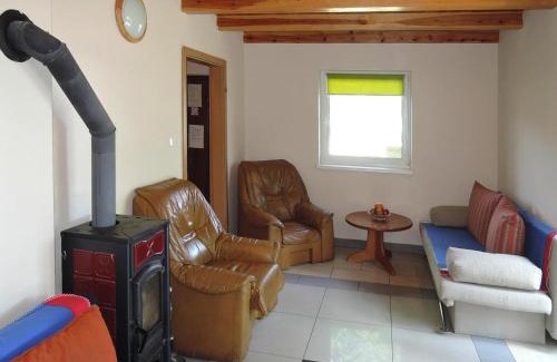 West Pomeranian Voivodeship House | Apartment in Szczecin near Puszcza Bukowa, cleaning included