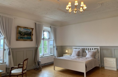 Gutenzell Apartment | Apartment in the castle "The stork's nest"