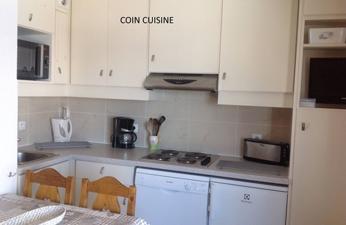 Les Menuires Apartment | Apartment in the 3 Valleys. Les Ménuires At the foot of the slopes