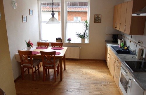 Hermannsburg Apartment | Apartment in the center, ground floor, family friendly, large garden.