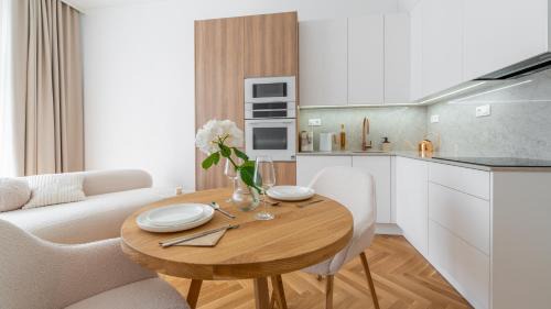 Letna Apartment | Apartment in the Clouds Letná - Luxury with Romantic Balconies in Quiet Centre of Prague