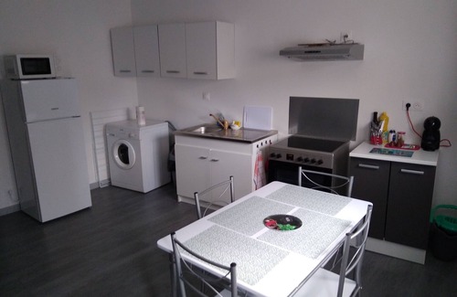 Mussidan Apartment | Apartment in the white Périgord