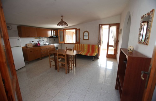 Santa Maria House | Apartment in Three-Family Villa with Large Balcony with Sea View "OPUNTIA"