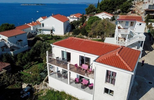 Tribunj Apartment | Apartment in Tribunj with Seaview, Terrace, Air condition, WIFI (4265-1)
