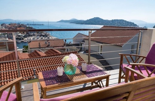 Tribunj Apartment | Apartment in Tribunj with Seaview, Terrace, Air condition, WIFI (4265-1)